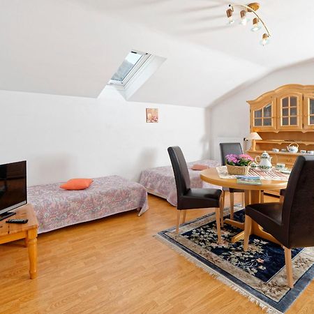Gaestehaus Koyerbauer Boardinghouse 아샤우임히엠가우 외부 사진