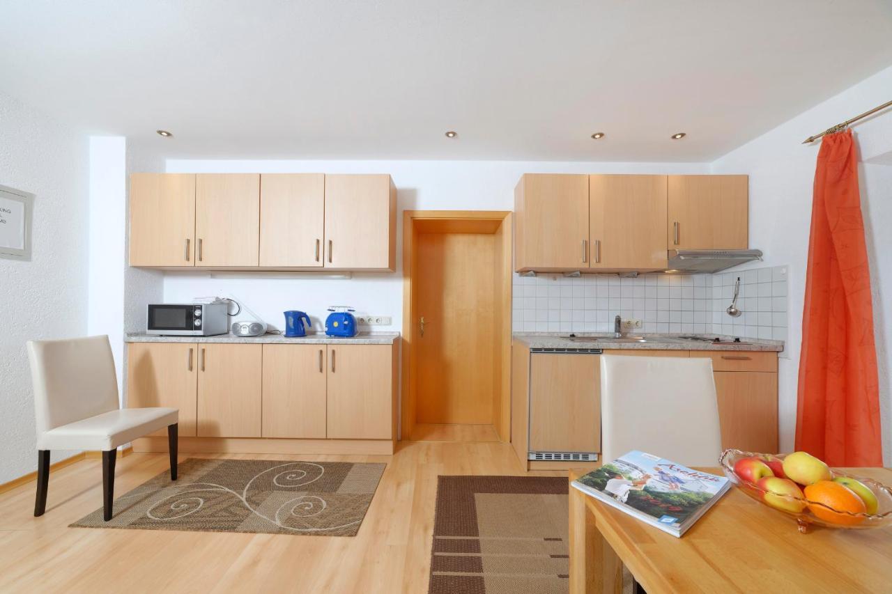 Gaestehaus Koyerbauer Boardinghouse 아샤우임히엠가우 외부 사진
