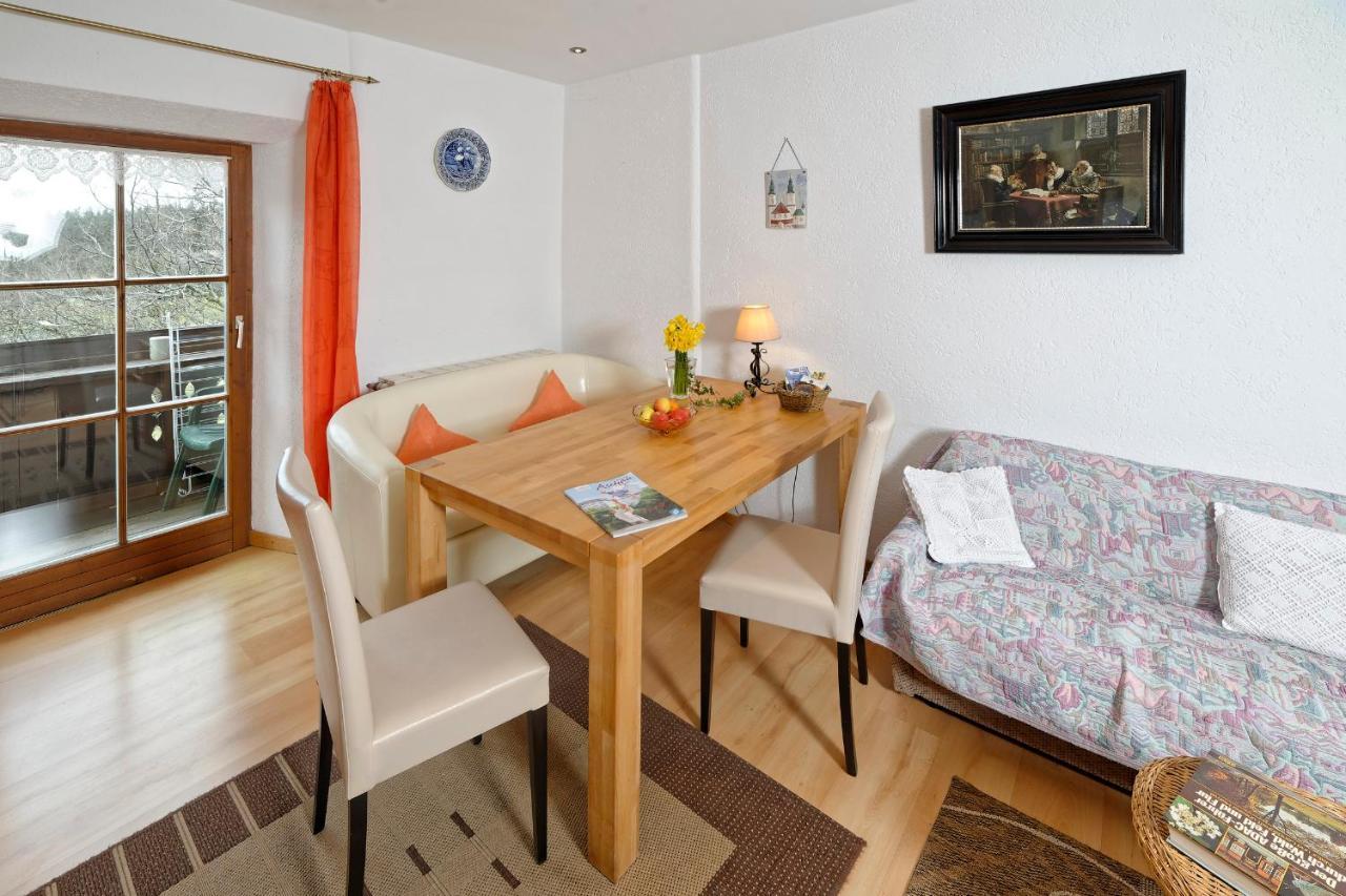Gaestehaus Koyerbauer Boardinghouse 아샤우임히엠가우 외부 사진