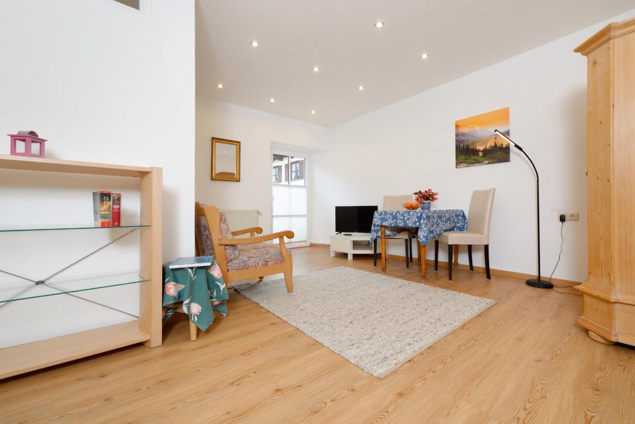 Gaestehaus Koyerbauer Boardinghouse 아샤우임히엠가우 외부 사진