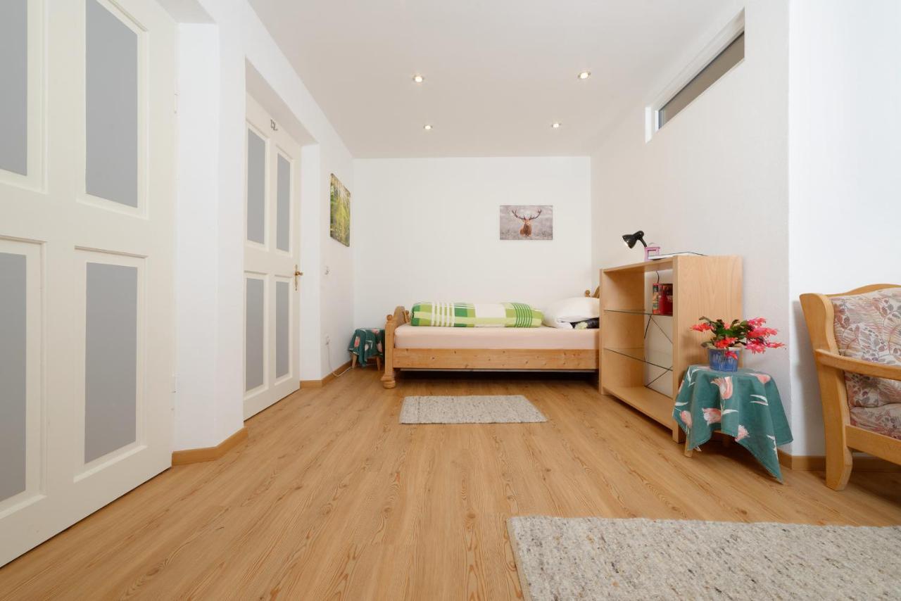 Gaestehaus Koyerbauer Boardinghouse 아샤우임히엠가우 외부 사진