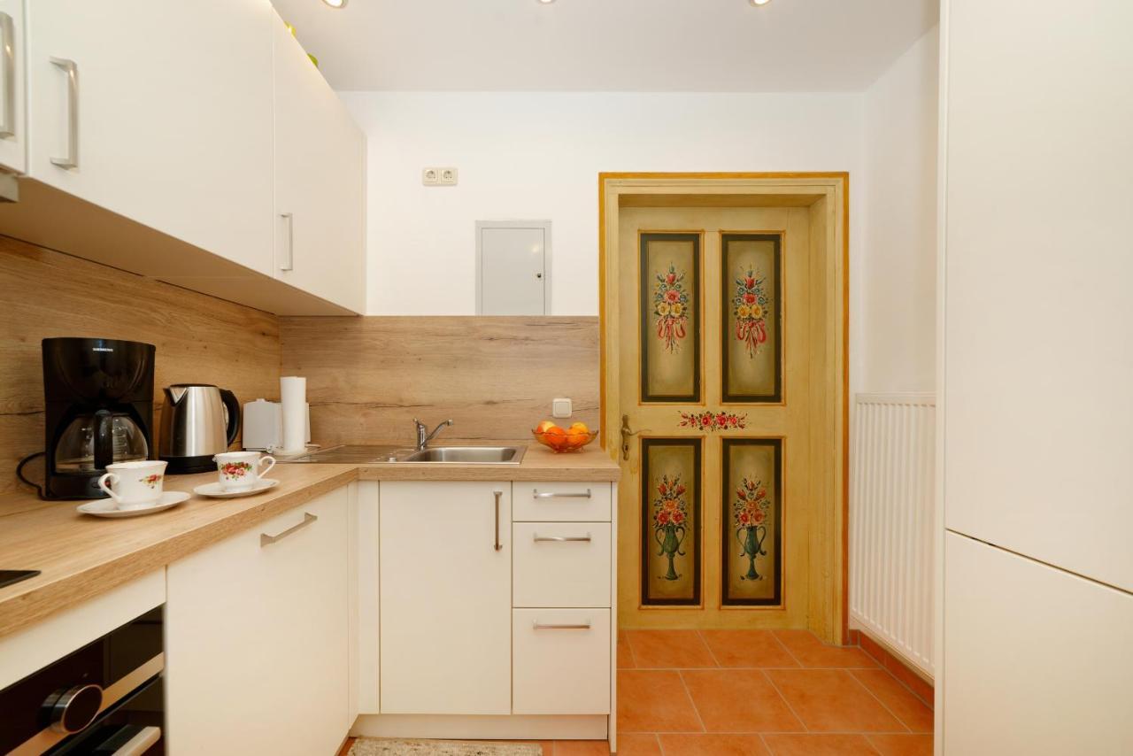 Gaestehaus Koyerbauer Boardinghouse 아샤우임히엠가우 외부 사진