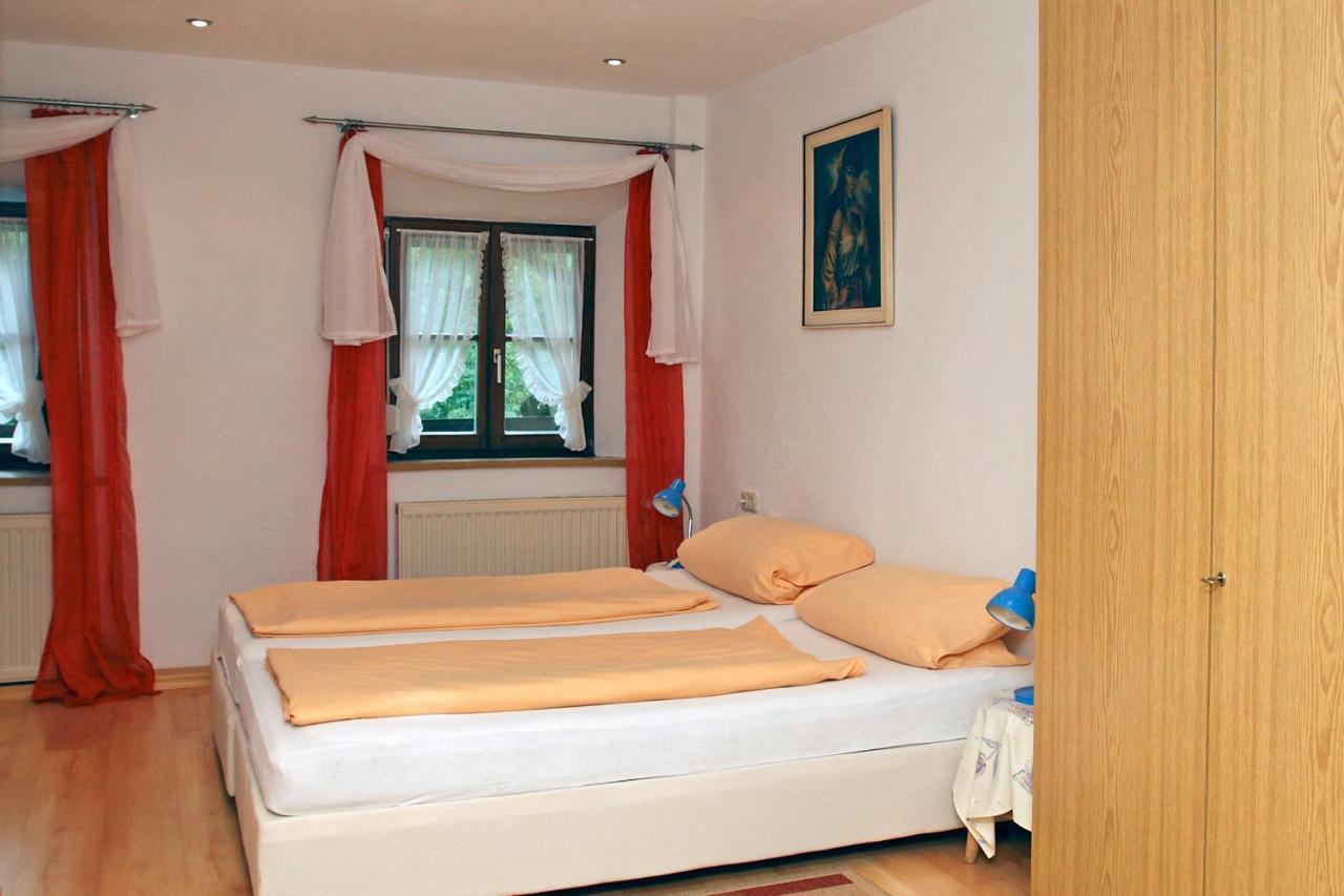 Gaestehaus Koyerbauer Boardinghouse 아샤우임히엠가우 외부 사진