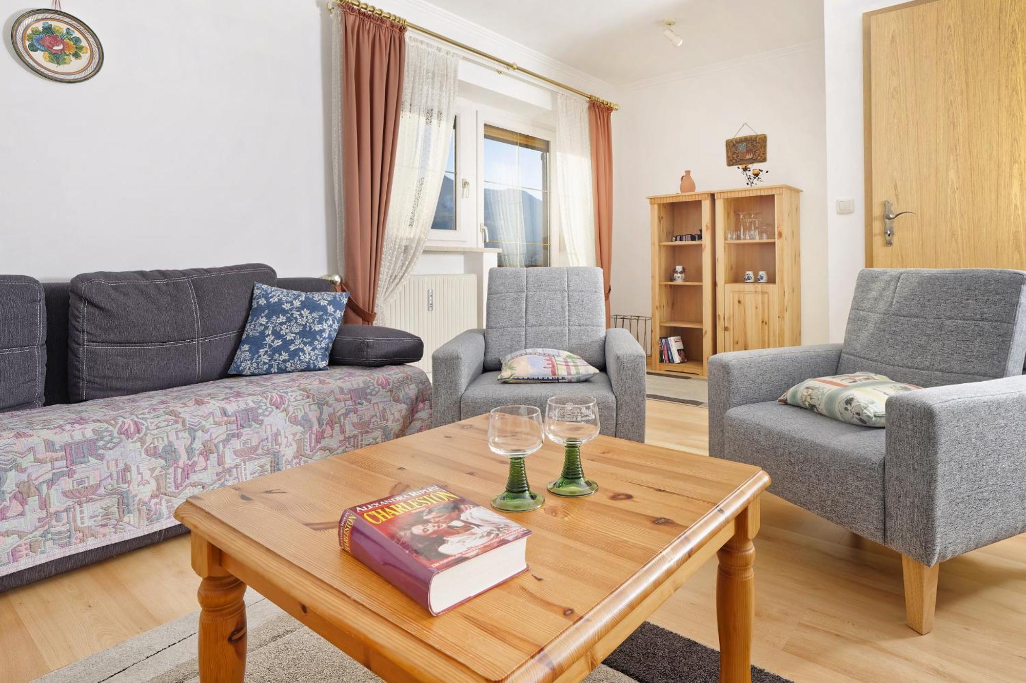 Gaestehaus Koyerbauer Boardinghouse 아샤우임히엠가우 외부 사진
