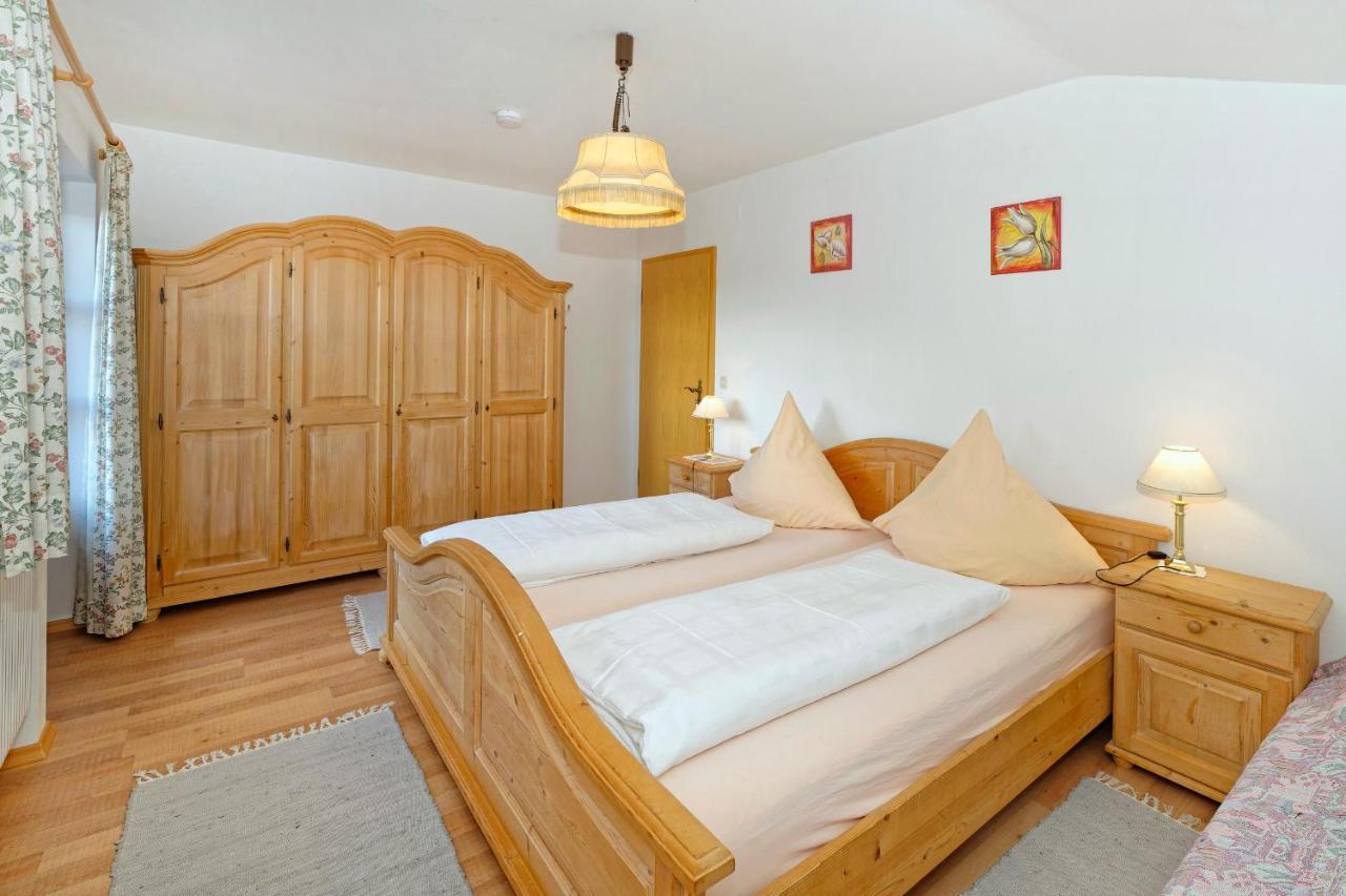 Gaestehaus Koyerbauer Boardinghouse 아샤우임히엠가우 외부 사진
